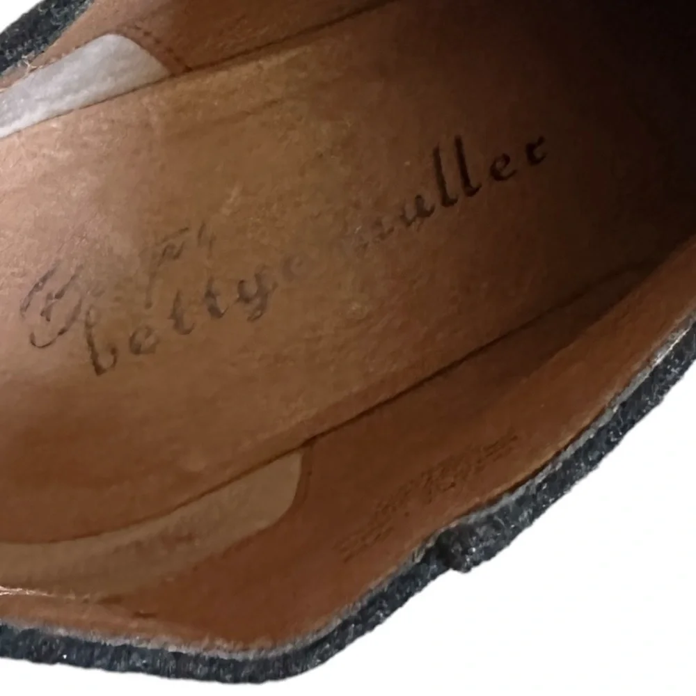 Bettye Muller Charcoal Gray Wool Ankle Boots 10 Pointed Toe Block Heel Back Zip